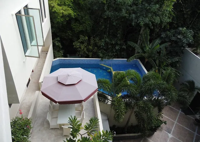 Mimosa Tree Aparthotel